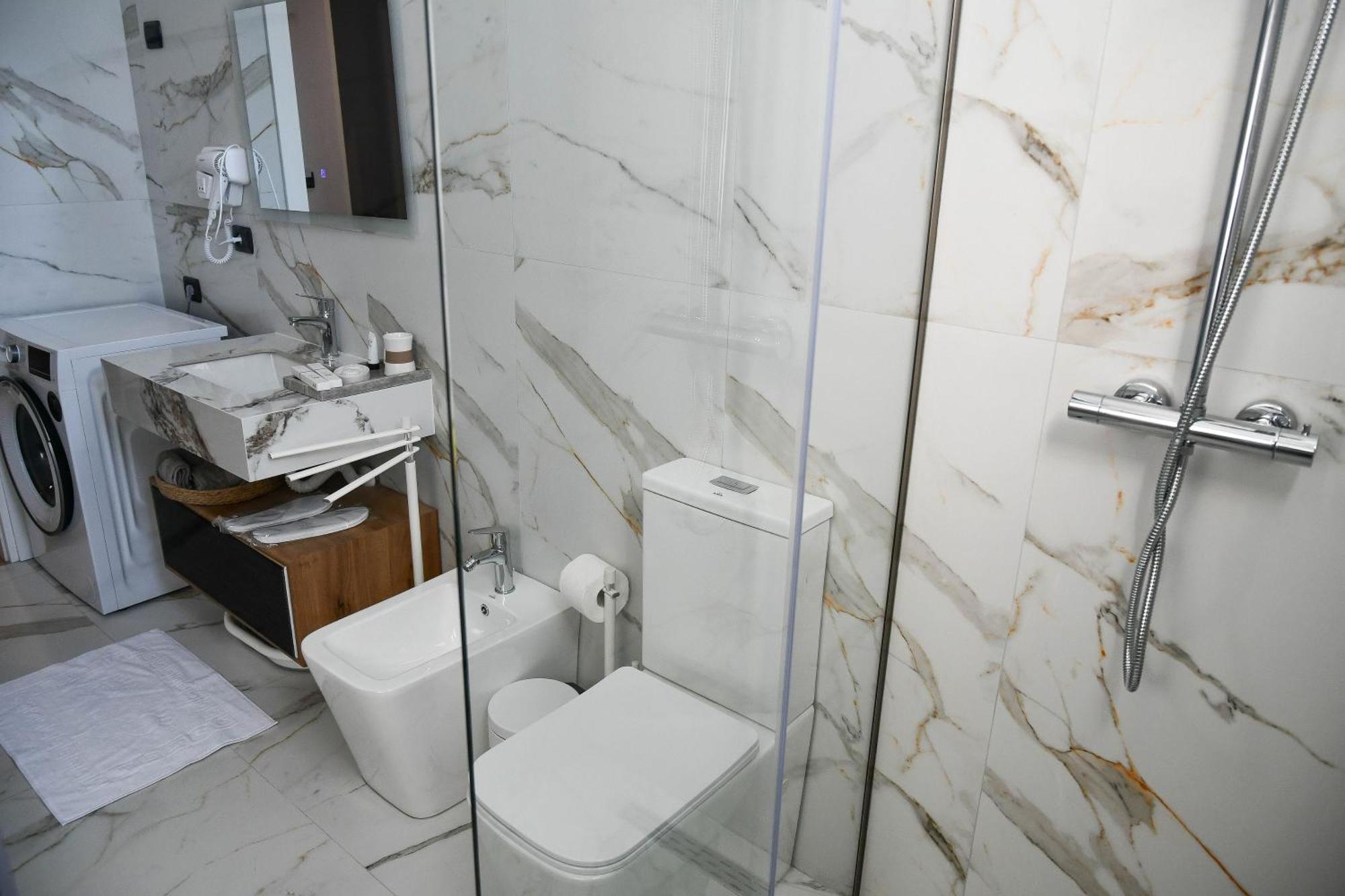 Hata Luxury Apartments ชโคเดอร์ ภายนอก รูปภาพ