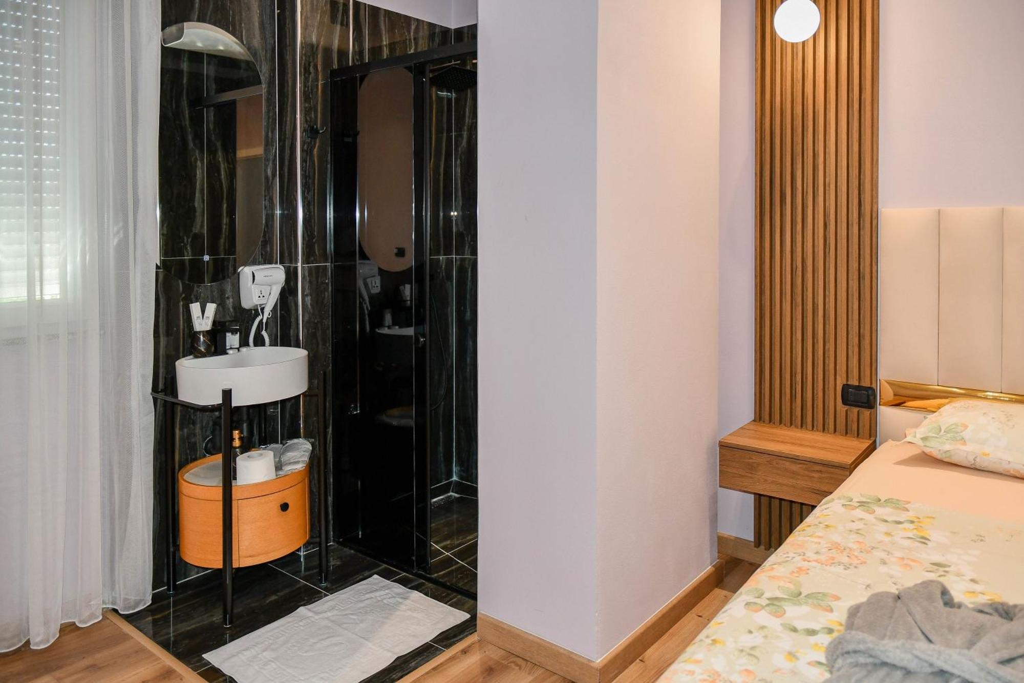 Hata Luxury Apartments ชโคเดอร์ ภายนอก รูปภาพ